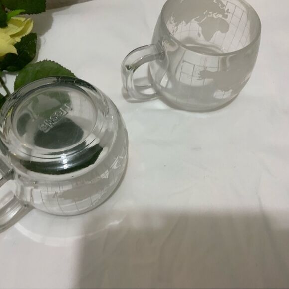Set of 2 Vintage Nestle Nescafe World Map Globe Etched Glasses Mug Coffee Cups - Picture 5 of 6